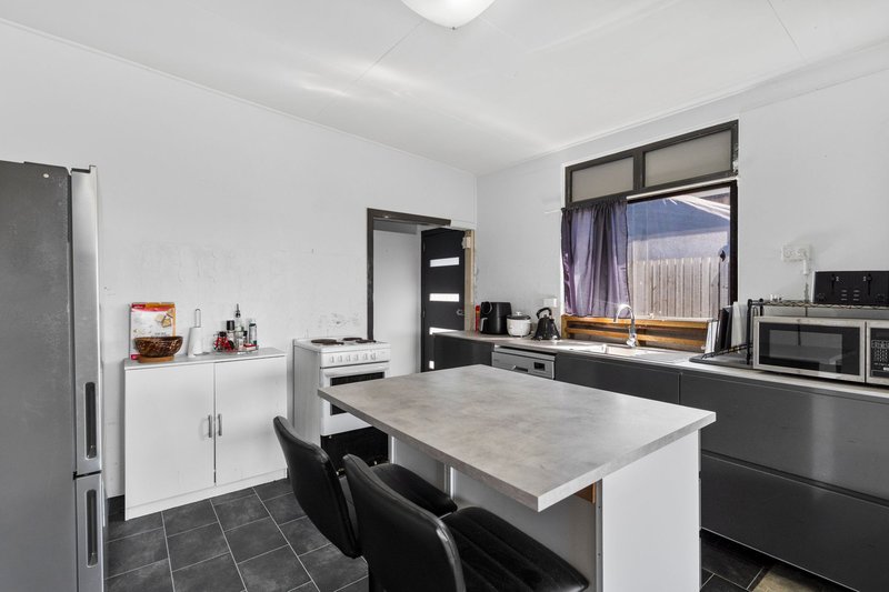 Photo - 12 Rudge Street, Woodridge QLD 4114 - Image 3