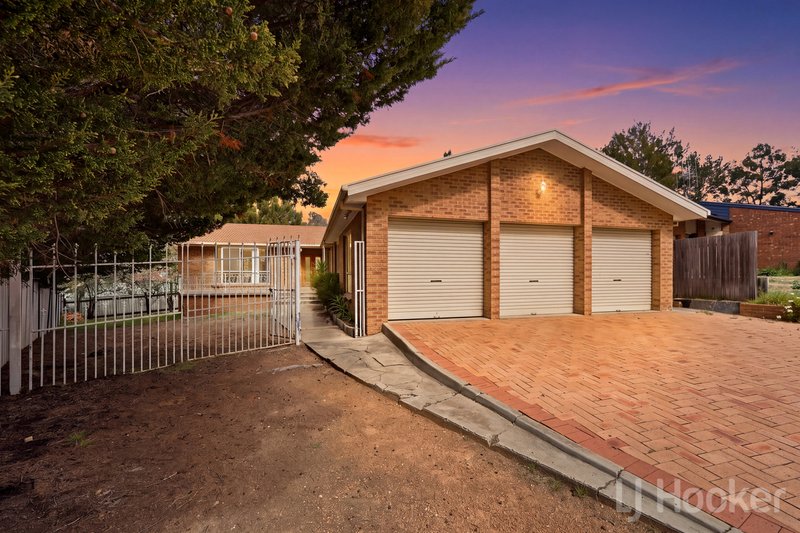 Photo - 12 Russell Place, Karabar NSW 2620 - Image 1