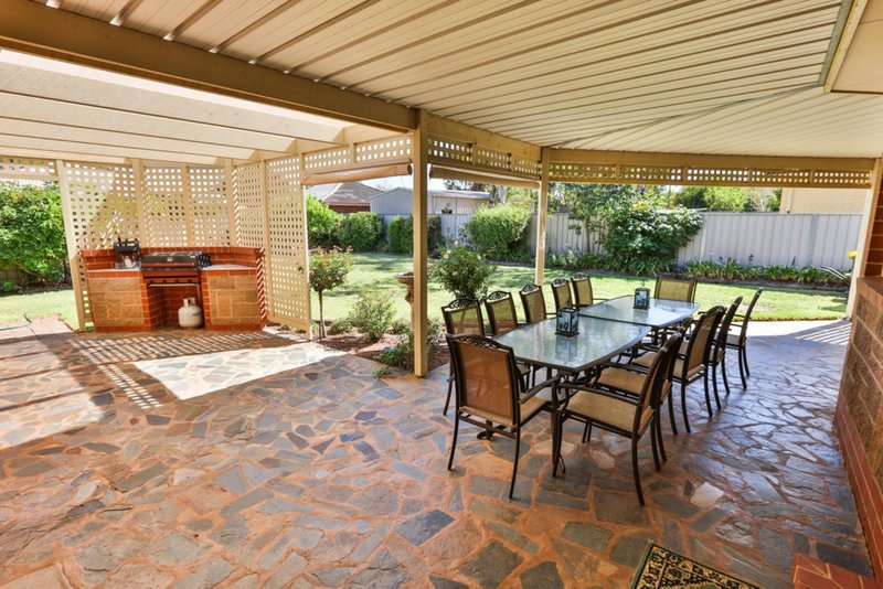 Photo - 12 Rusticana Court, Mildura VIC 3500 - Image 11