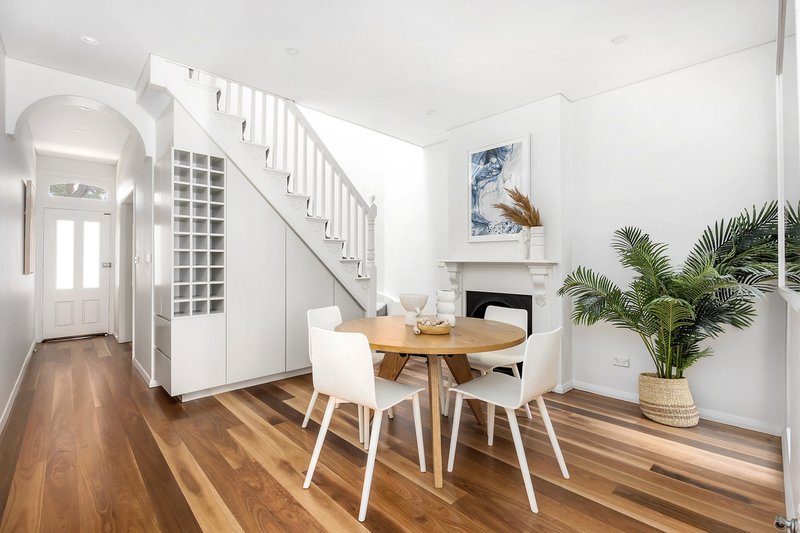 Photo - 12 Ruthven Street, Bondi Junction NSW 2022 - Image 4