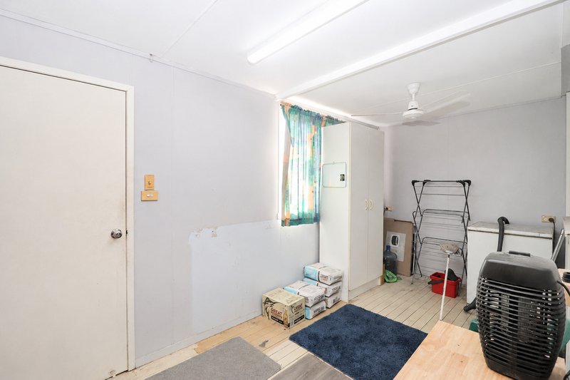 Photo - 12 S S Heatherbell Avenue, Jerona QLD 4809 - Image 7