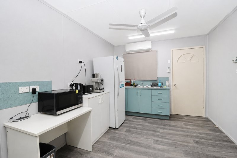 Photo - 12 S S Heatherbell Avenue, Jerona QLD 4809 - Image 8