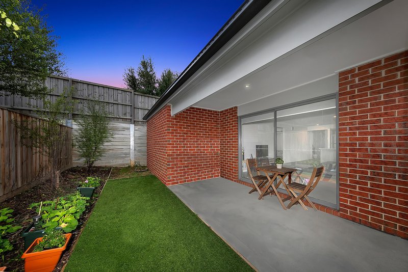 Photo - 12 Sackville Street, Mernda VIC 3754 - Image 11