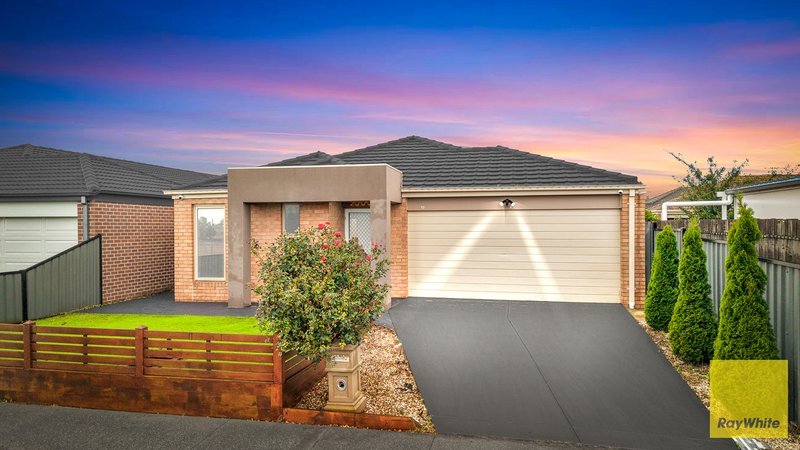 Photo - 12 Samantha Court, Tarneit VIC 3029 - Image 2