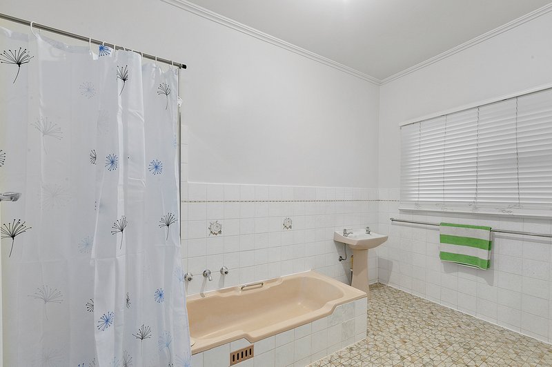 Photo - 12 Samuel Street, Maitland SA 5573 - Image 15