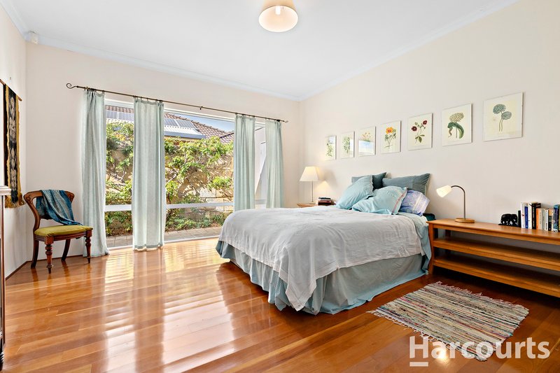 Photo - 12 Sandbridge Way, Meadow Springs WA 6210 - Image 7