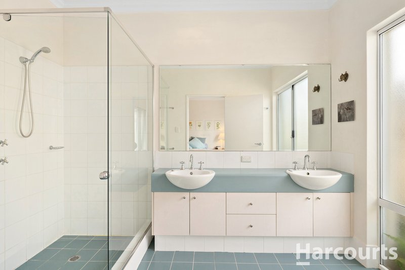 Photo - 12 Sandbridge Way, Meadow Springs WA 6210 - Image 8