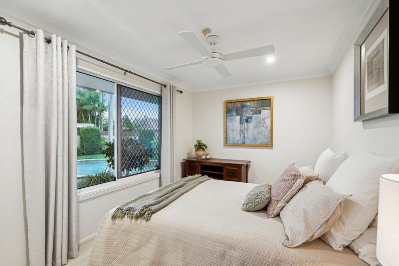 Photo - 12 Santa Cruz Boulevard, Clear Island Waters QLD 4226 - Image 15