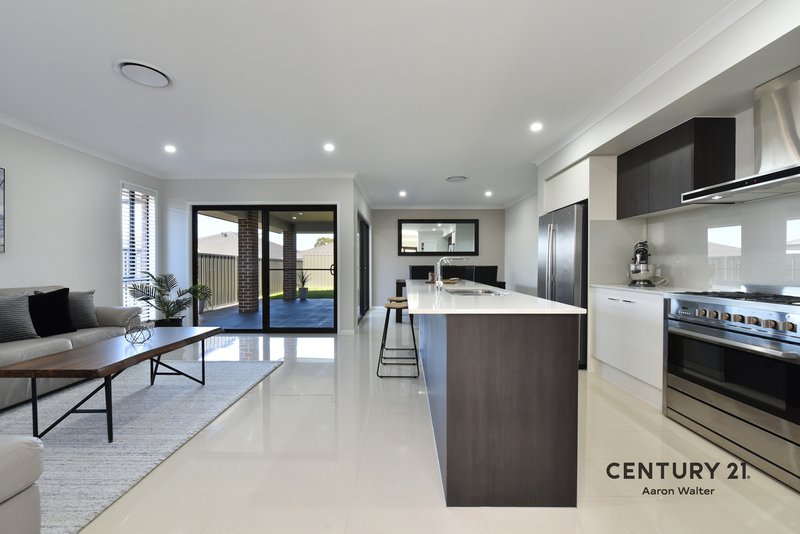 12 Santa Fe Close, Cameron Park NSW 2285