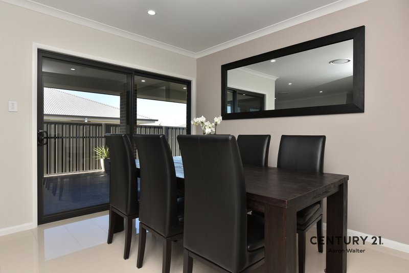 Photo - 12 Santa Fe Close, Cameron Park NSW 2285 - Image 7