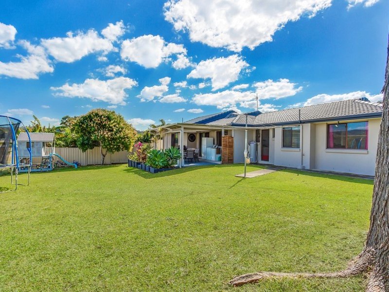 Photo - 12 Saraji Street, Worongary QLD 4213 - Image 11