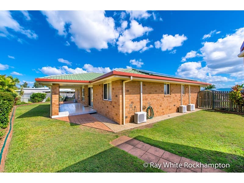 Photo - 12 Satinwood Avenue, Norman Gardens QLD 4701 - Image 6