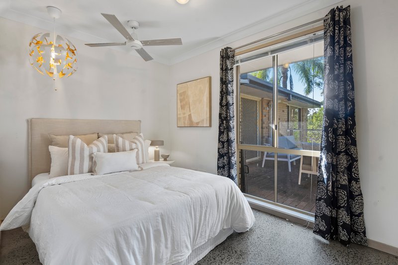 Photo - 12 Saunders Drive, Bonogin QLD 4213 - Image 15