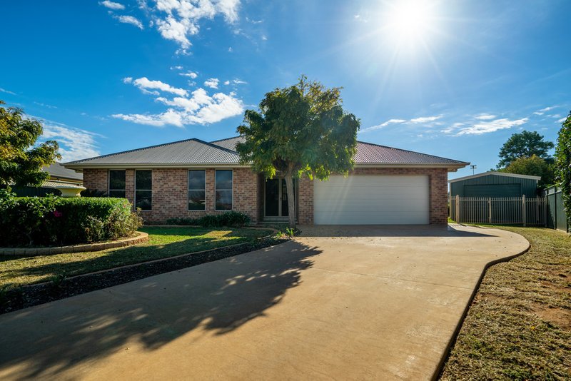 12 Savoy Place, Dubbo NSW 2830