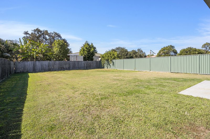 Photo - 12 School Road, Wynnum West QLD 4178 - Image 12