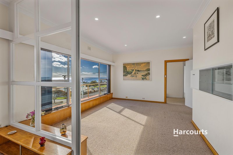 Photo - 12 Seaside Crescent, Penguin TAS 7316 - Image 9