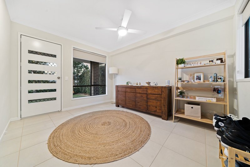 Photo - 12 Seidler Street, Logan Reserve QLD 4133 - Image 2