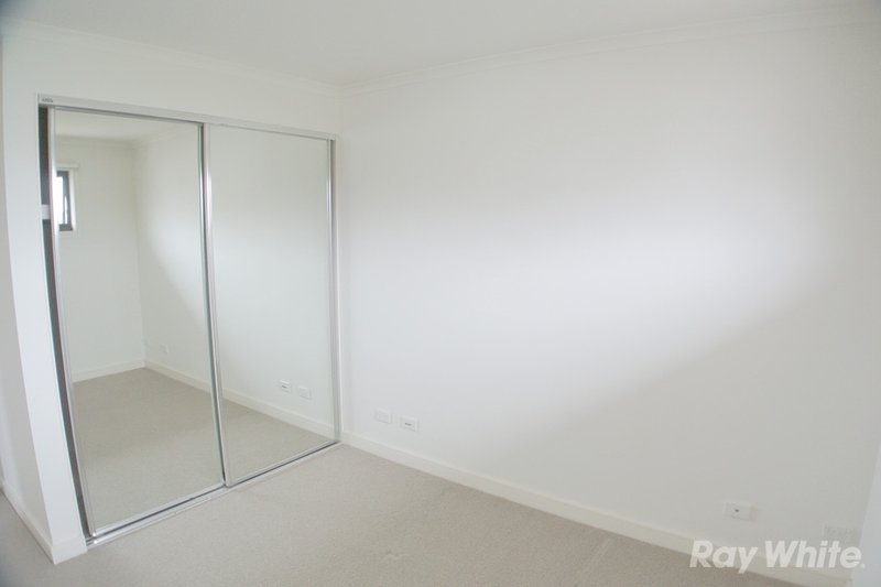 Photo - 12 Selhurst Park Road, Mulgrave VIC 3170 - Image 6