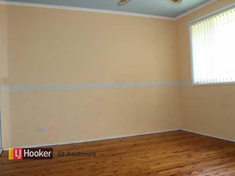 Photo - 12 Selkirk Street, St Andrews NSW 2566 - Image 2