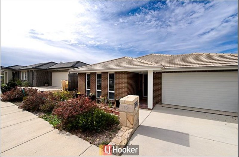 Photo - 12 Selleck Street, Casey ACT 2913 - Image 17