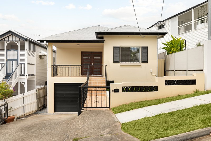 12 Seventh Avenue, Windsor QLD 4030