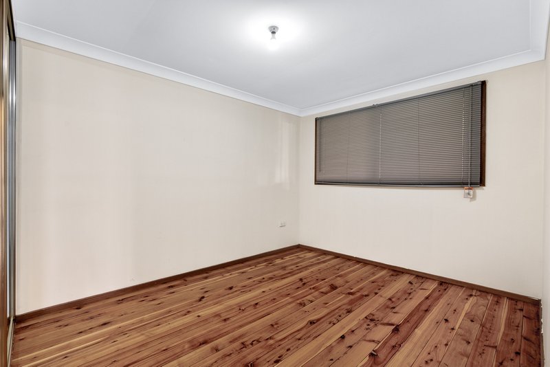 Photo - 12 Shadlow Crescent, St Clair NSW 2759 - Image 7