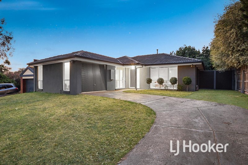 12 Sharpe Court, Berwick VIC 3806