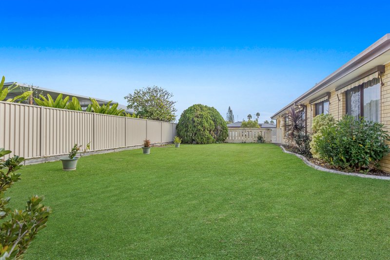 Photo - 12 Shearwater Street, Burleigh Waters QLD 4220 - Image 5