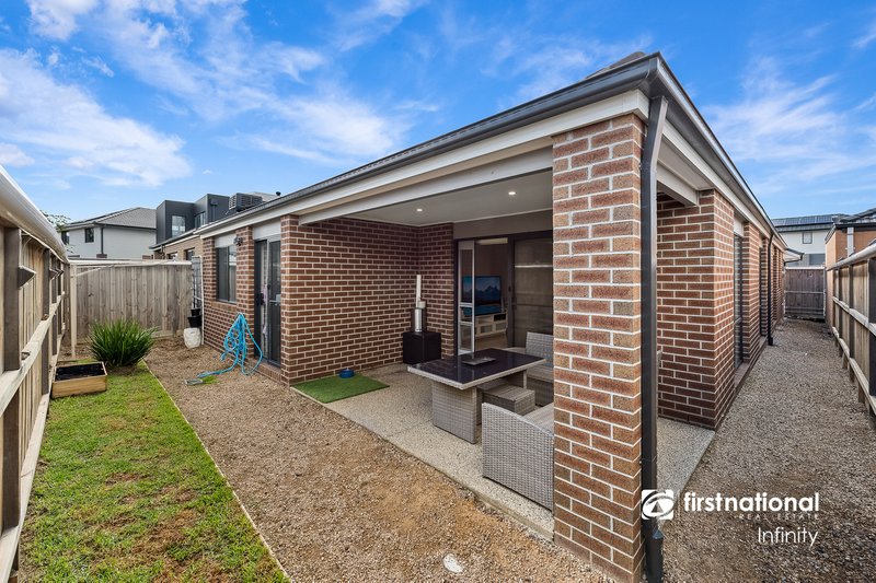 Photo - 12 Shepherd Street, Williams Landing VIC 3027 - Image 16