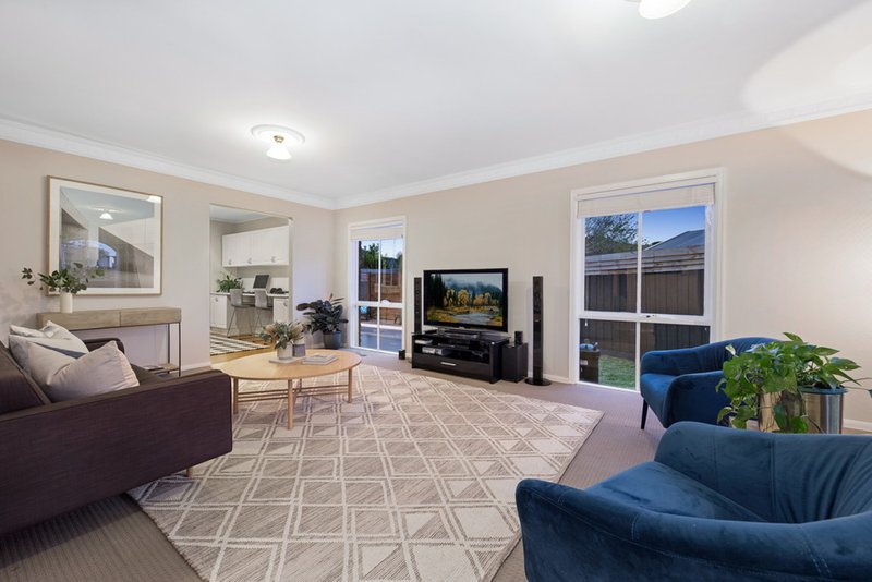 Photo - 12 Sheraton Close, Burwood East VIC 3151 - Image 5