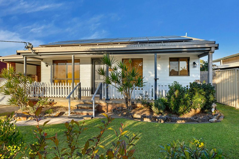 12 Shortland Avenue, Killarney Vale NSW 2261