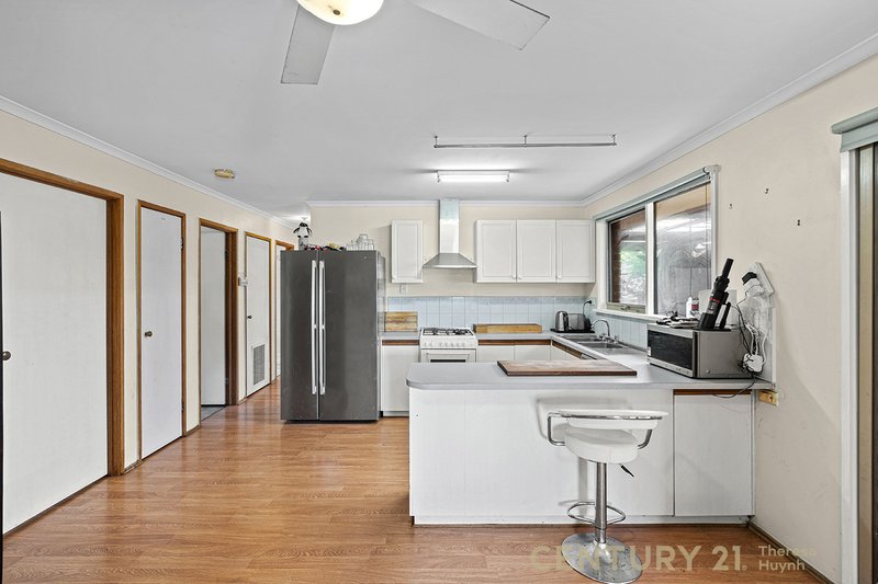 Photo - 12 Simon Drive, Pakenham VIC 3810 - Image 7