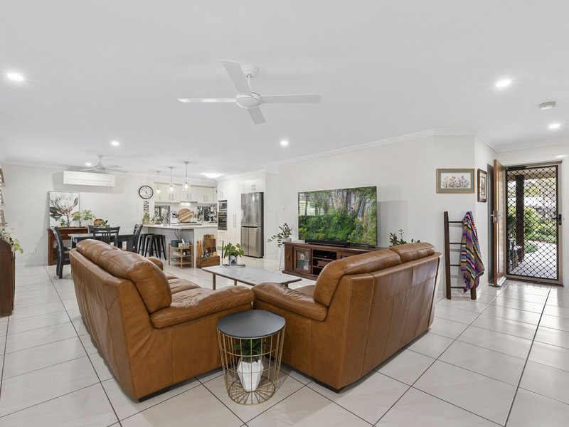 Photo - 12 Sinclair Place, Ningi QLD 4511 - Image 10
