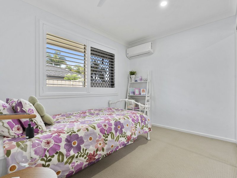 Photo - 12 Sinclair Place, Ningi QLD 4511 - Image 18