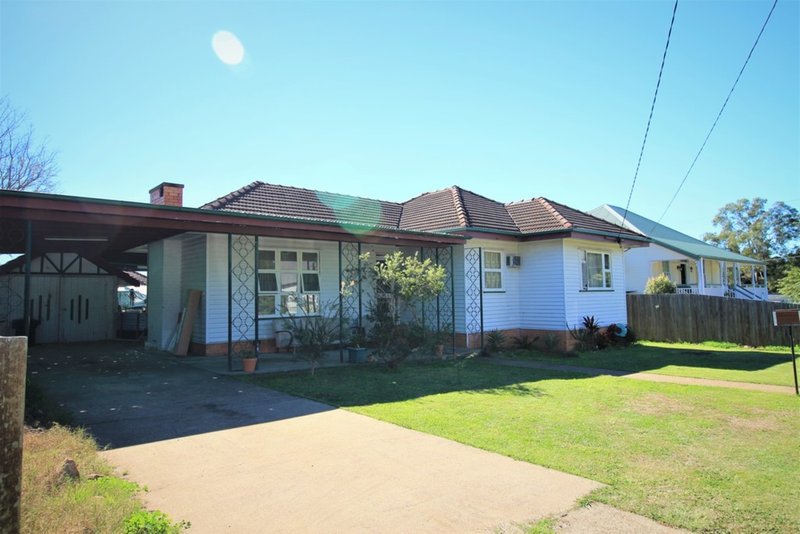 12 Sinclair Street, Newtown QLD 4305