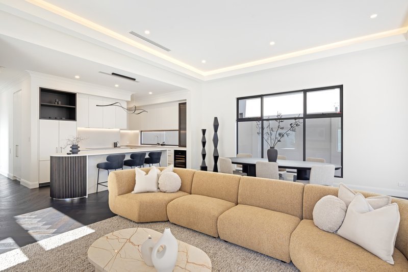 Photo - 12 Sir John Marks Drive, West Lakes SA 5021 - Image 4