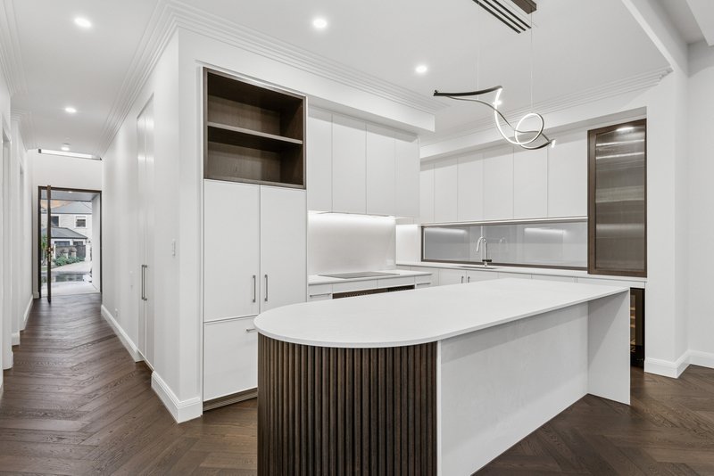 Photo - 12 Sir John Marks Drive, West Lakes SA 5021 - Image 7