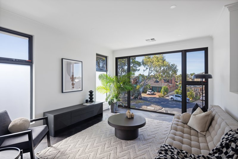 Photo - 12 Sir John Marks Drive, West Lakes SA 5021 - Image 20