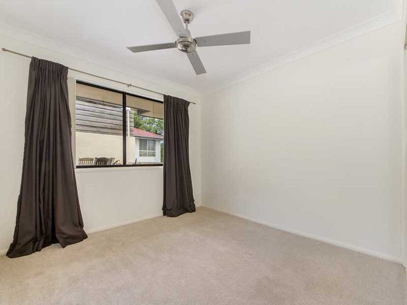 Photo - 12 Sky Royal Terrace, Burleigh Heads QLD 4220 - Image 9