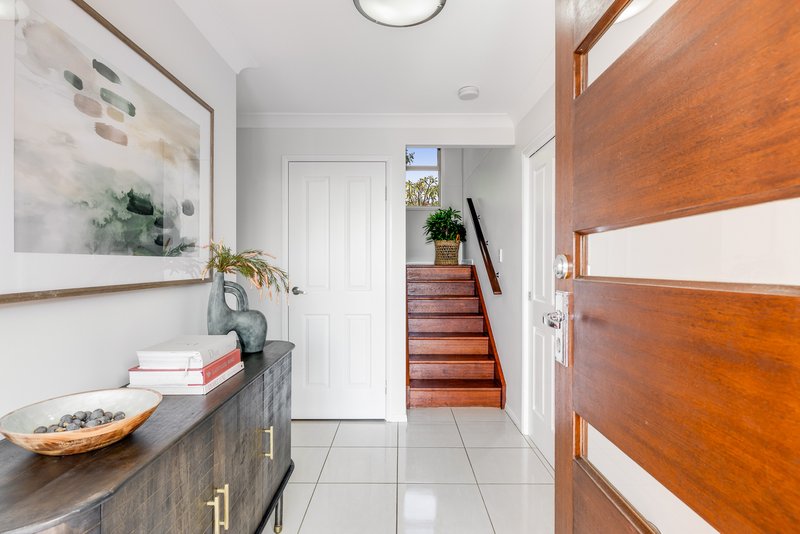 Photo - 12 Skye Court, Prince Henry Heights QLD 4350 - Image 4