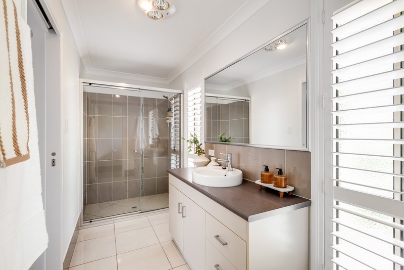 Photo - 12 Skye Court, Prince Henry Heights QLD 4350 - Image 14