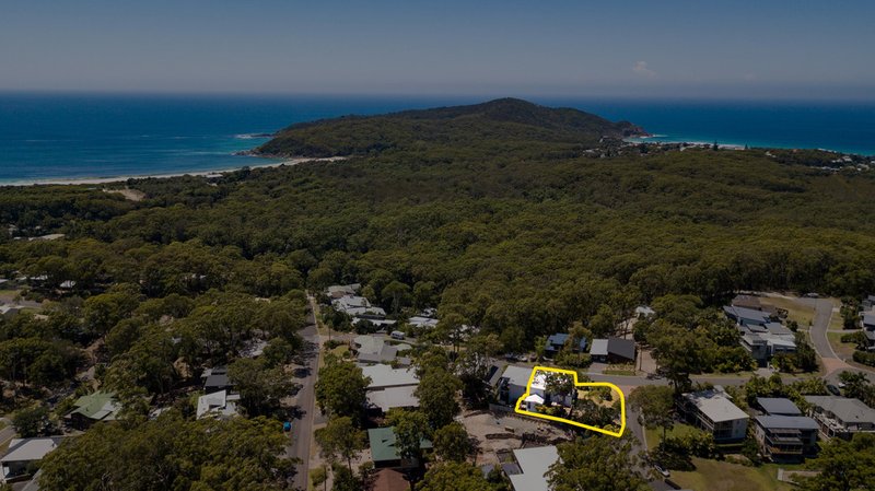 Photo - 1/2 Skyline Place, Elizabeth Beach NSW 2428 - Image 10