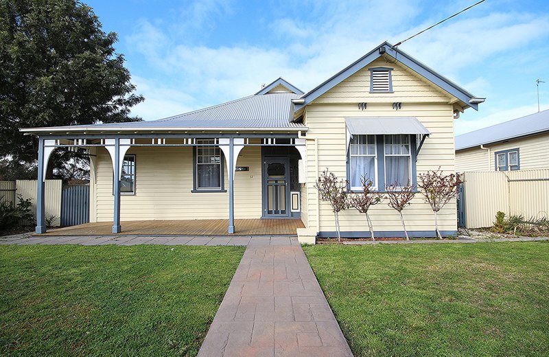 12 Smith Street, Horsham VIC 3400