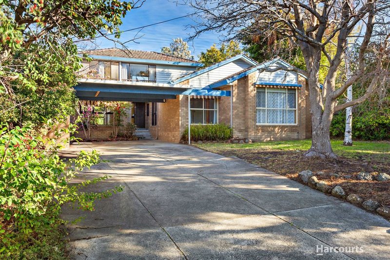 12 Snowden Drive, Glen Waverley VIC 3150