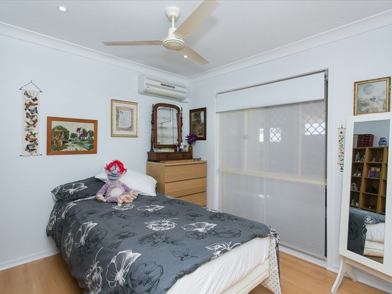 Photo - 12 Soma Court, Mudgeeraba QLD 4213 - Image 13