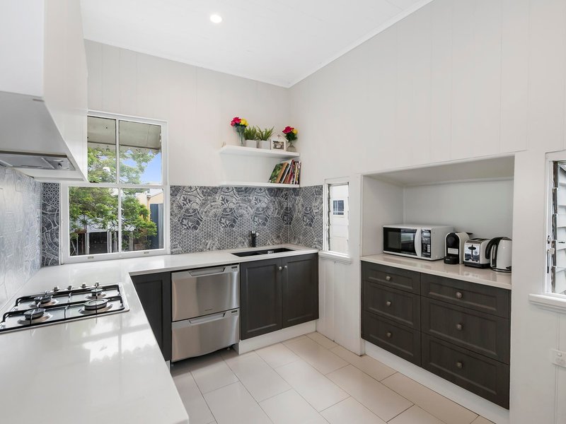 Photo - 12 Somerset Street, Windsor QLD 4030 - Image 7