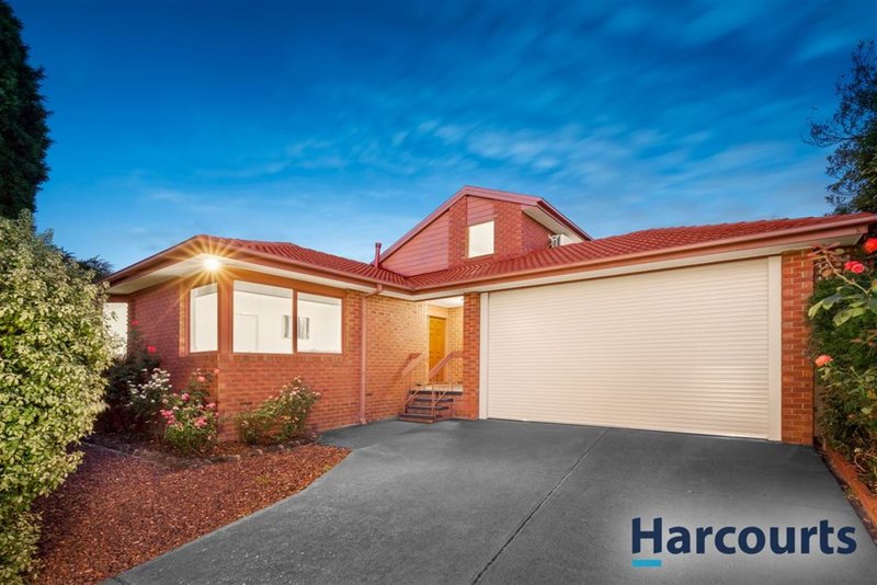 12 Somes Street, Wantirna South VIC 3152