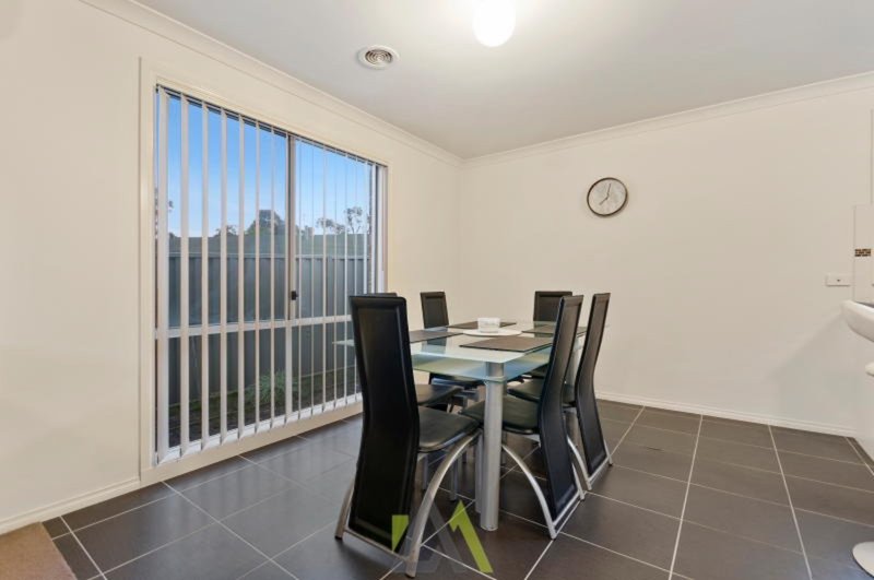 Photo - 12 Southampton Drive, Langwarrin VIC 3910 - Image 6