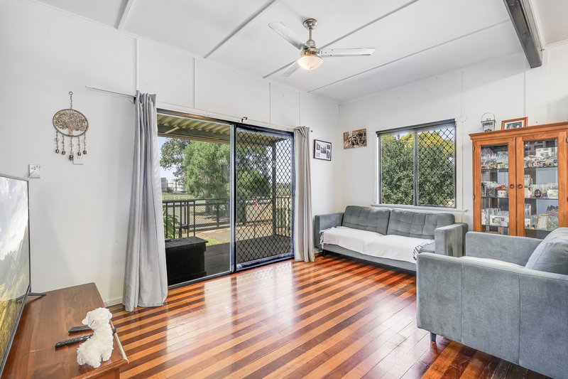 Photo - 12 Southbrook Felton Road, Southbrook QLD 4363 - Image 4