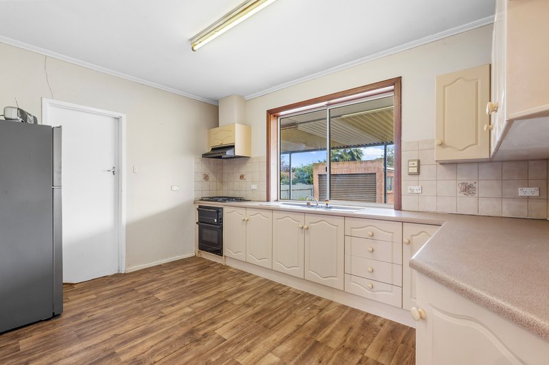 Photo - 12 Spencer Street, Parafield Gardens SA 5107 - Image 2